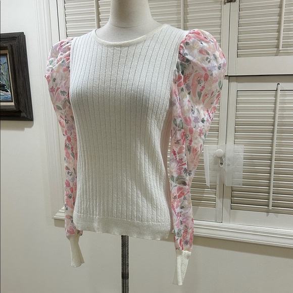 New Fate Floral Sleeve Ribbed Knit Top - Picture 4 of 9